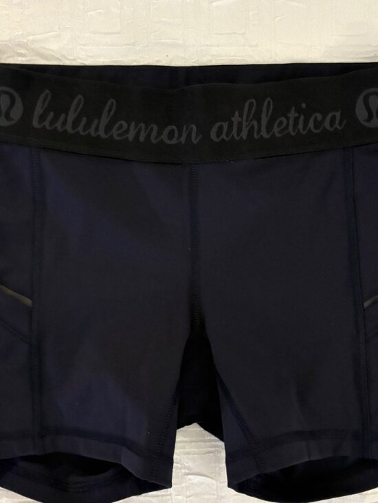 NWOT New Lululemon What The Sport Shorts Black Luxtreme Mid Rise 3" Size 4 - Picture 3 of 10